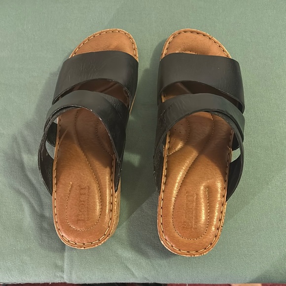 Born women’s size 10 black leather sandals - Picture 1 of 6